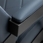 Poltrona Da Barbiere Gabbiano Bruno Con Struttura Nera Graphite 16